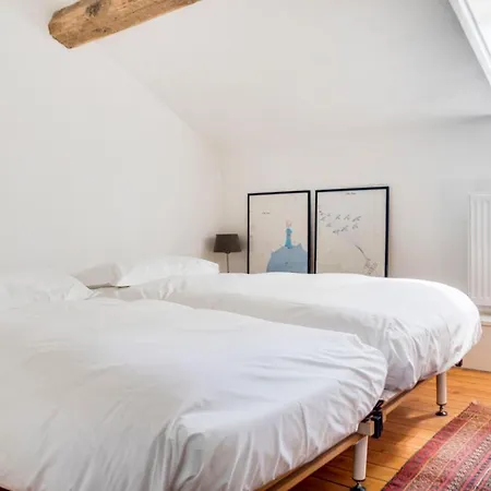 Chateau Sleeps 20 Pool Wifi * La Pacaudière
